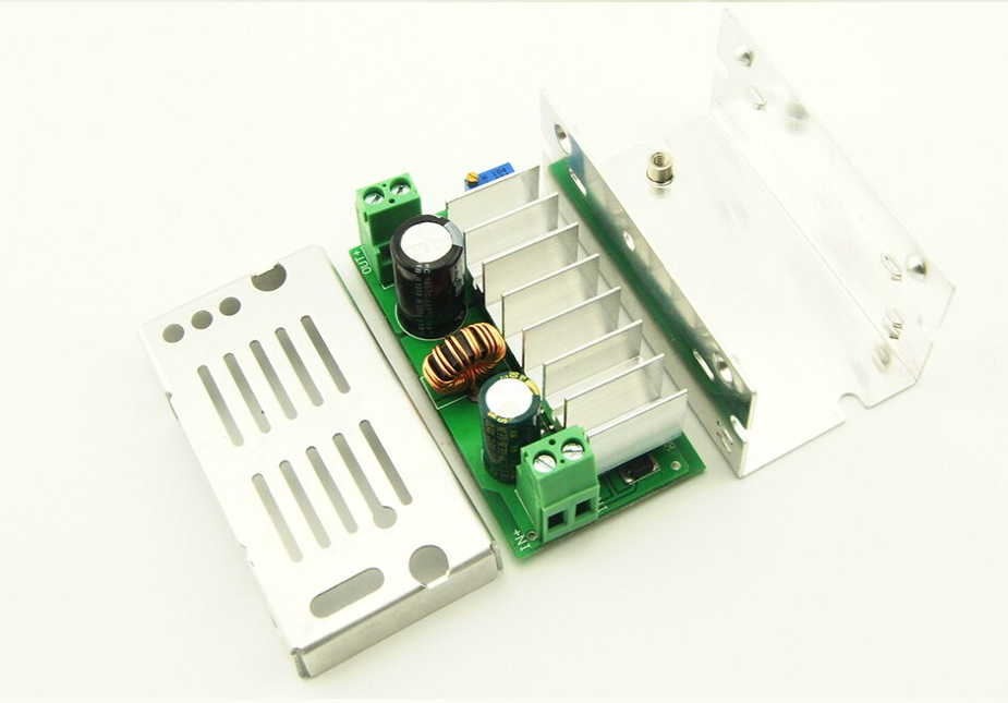 200W DC-DC Buck Step Up Boost Converter (7A, In 9-35V, Out 9-55V)